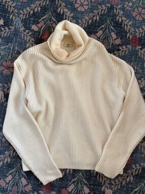 Wilfred Cream Turtleneck Ribbed Sweater